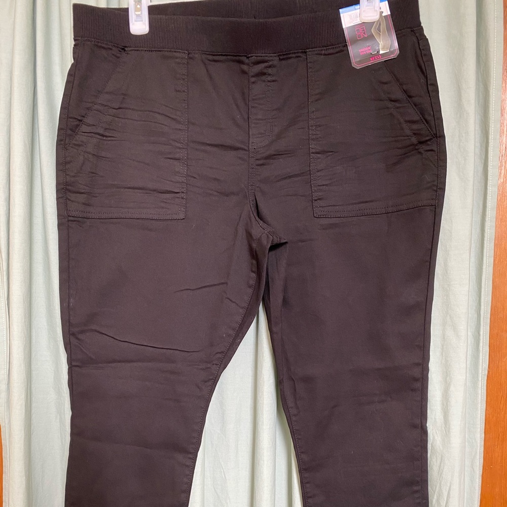 No Boundaries Jegging skinny leg jeans. Mid rise